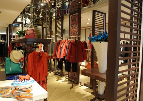 易菲 - YIFINI店铺