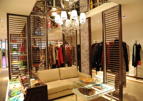 易菲 - YIFINI店铺