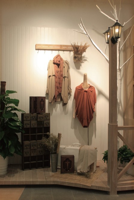 伊思君凯-ESBACK店铺