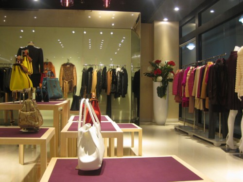 法拉鸣歌-FALEMIG店铺