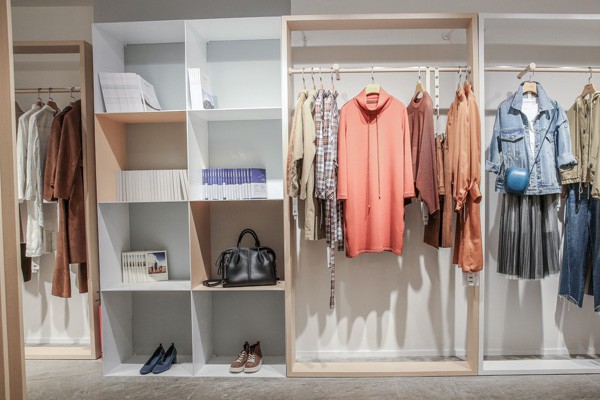 法路易娜 - FA LOUINA店铺