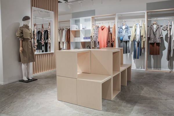 法路易娜 - FA LOUINA店铺