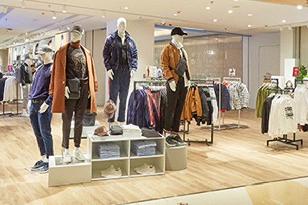 美特斯邦威 - Meters/bonwe店铺