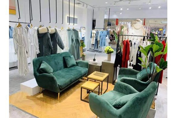 VOGUE CREATECH店铺