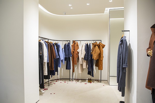 佛尼亚-FUNIEA店铺