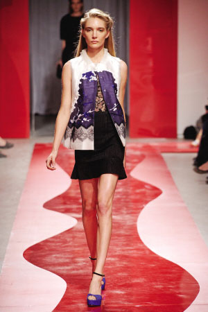 穿越时光隧道  夏姿·陈发布2012年春夏“锁云”系列