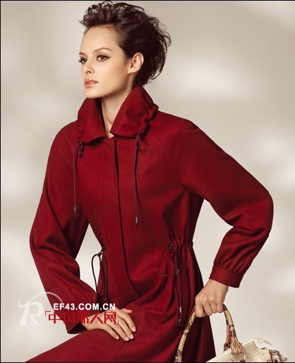 红袖坊服装全体员工祝所有加盟商和顾客生意兴隆,万事如意