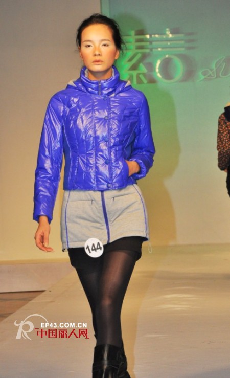 “糖果印象”——“素言”2011冬季新品优雅发布