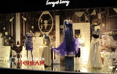 影儿时尚集团“让品牌歌颂生命”艺术展成服交会亮点