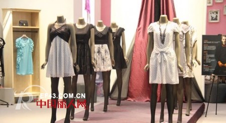 路莎Rlosa演译女性时尚典雅的梦想