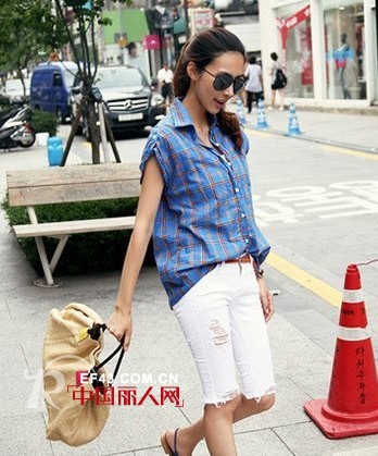 韩国休闲包　让MM造型更活泼