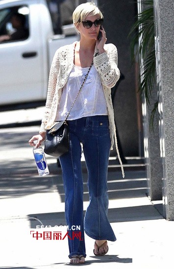 阔腿裤巧搭配 多点优雅少点拘束