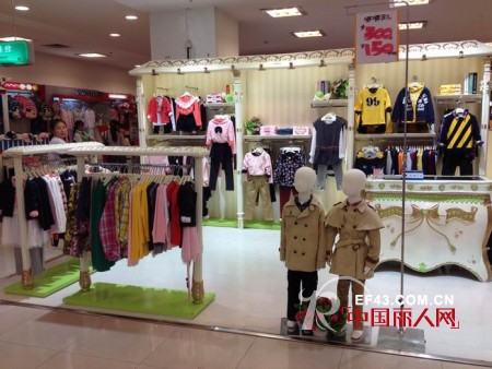 嘟嘟可儿成都天府摩尔百货店店面全新升级