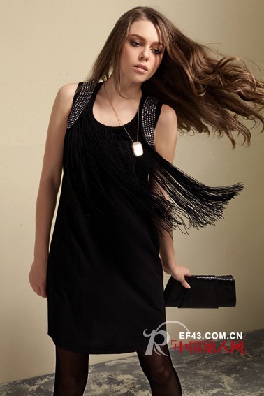 奕色品牌女装 打造国际性顶级品牌中的主流品牌