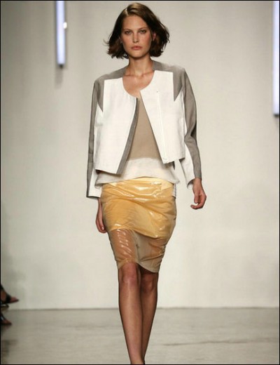 箱型短夹克时髦升级  令人无法抗拒的摩登帅气