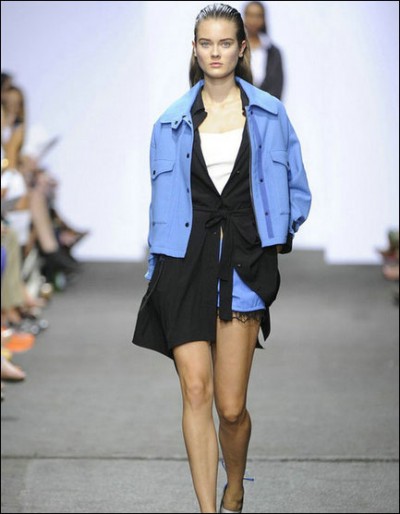 箱型短夹克时髦升级  令人无法抗拒的摩登帅气