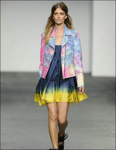 箱型短夹克时髦升级  令人无法抗拒的摩登帅气