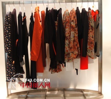 2013年深圳市阳之晨时装公司旗下“零典”和“衣典”女装缔造完美全线提升