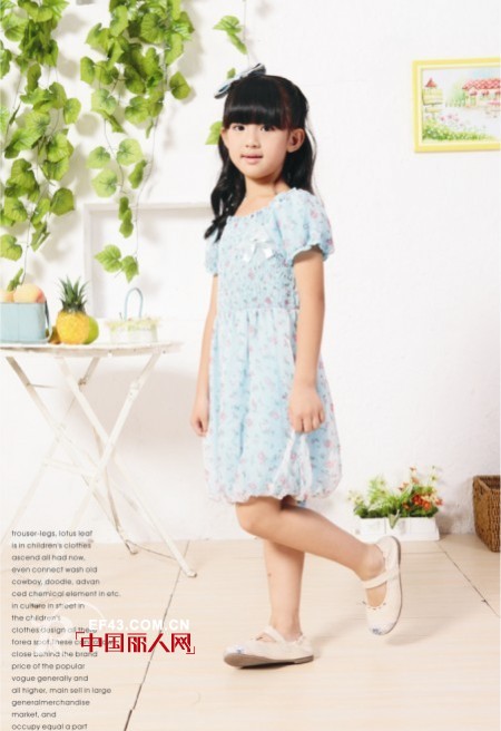 班吉鹿童装  为都市新新儿童提供最棒的穿衣搭配