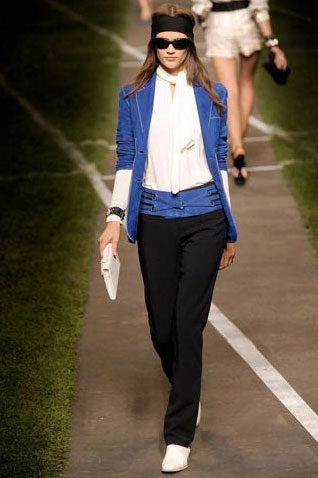 荣霞世家 荣霞世家