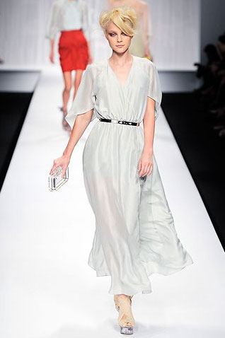 6大类腰带巧搭配 玩出新花样 6大类腰带巧搭配 玩出新花样