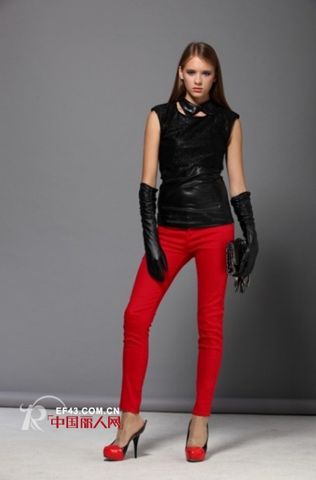 皮革Look秋装走俏,利落范儿十足