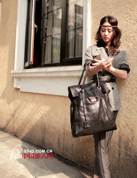 刘诗诗潮流服饰街拍照  服饰搭配超有范儿