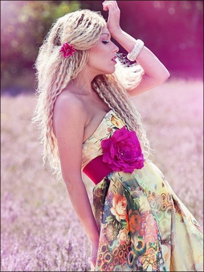 换季“杀手锏”——印花or长裙