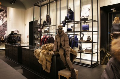 Moncler户外运动品牌开设匈牙利布达佩斯专卖店