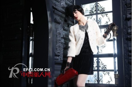 卡蔓Carmen女装 呈现优雅知性美