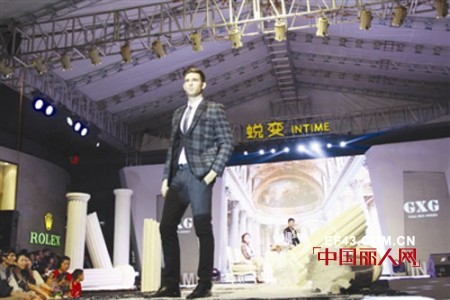 温州银泰首次举办时装周  上演家门口的流行风尚