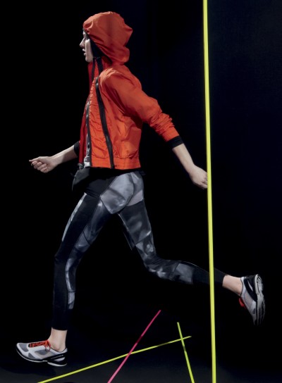 adidas by Stella McCartney 时尚线条雕塑秋冬运动风潮