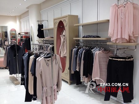 WSM威丝曼女装入驻广东罗定天河城百货专柜