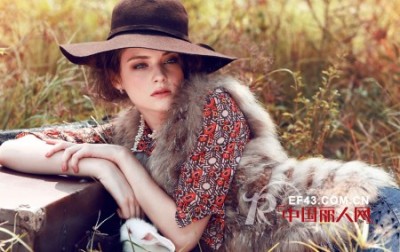 加盟TITI银座品牌职业装  专业人才全程协助护理