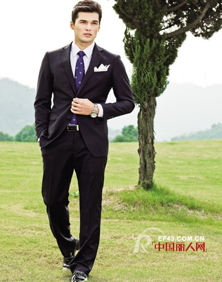 罗蒙:引领正装潮流 越穿越时尚