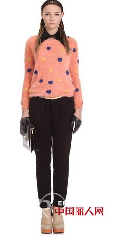 “Five Plus“ 穿上2012百变小女人的抢眼靓丽装