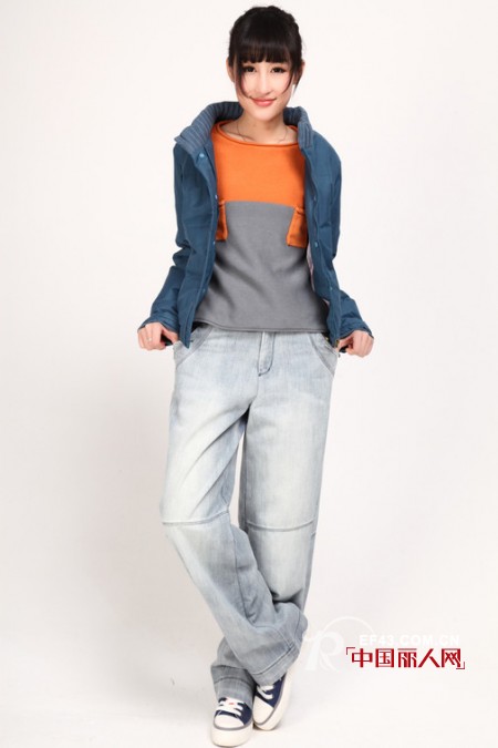 跟着“依篇”女装一起穿出日韩休闲新Icon