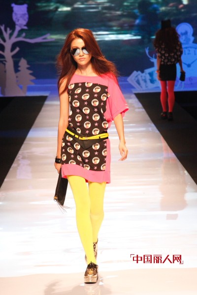 第六届“成功老板”杯服装秀大赛 精彩落幕