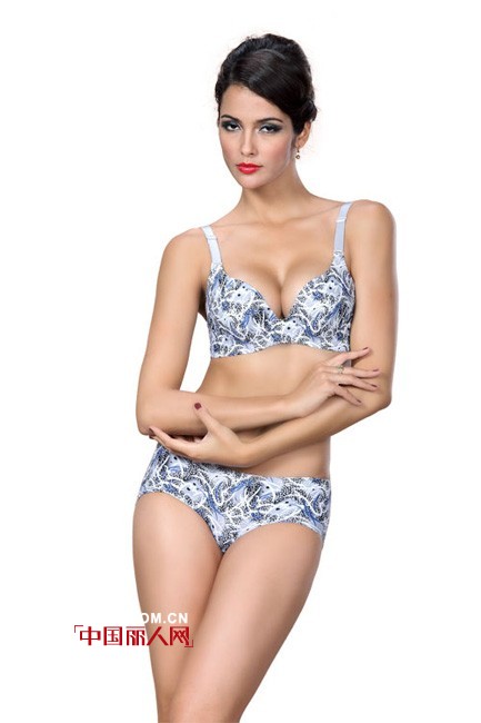 珀依兰品牌内衣  充满爱意的国际内衣品牌