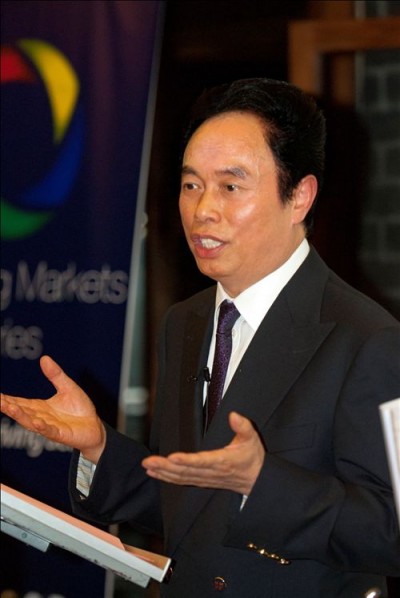 波司登欧洲总部开业引中英商界关注 波司登欧洲总部开业引中英商界关注