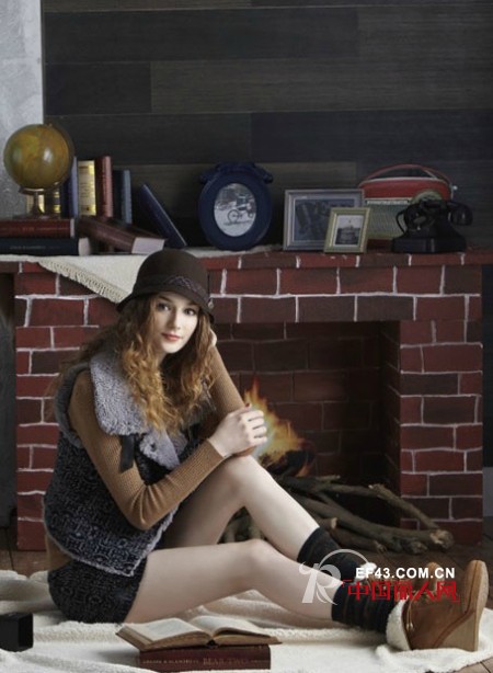 “Bear Two”女装引领时尚潮流 2012秋冬装扮闪亮登场