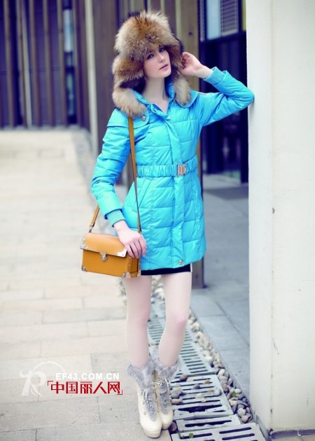 “知彩”女装引领2012秋冬至IN都市休闲风