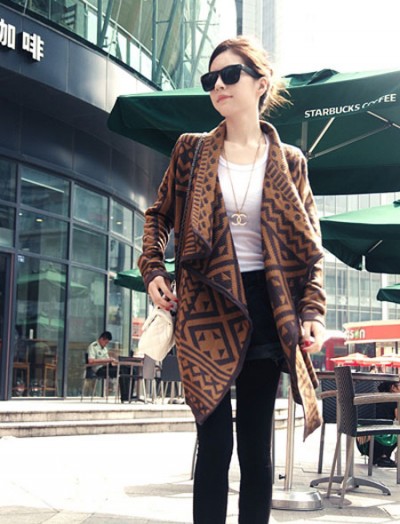 御寒秋装外套  混搭风格穿出女王范儿