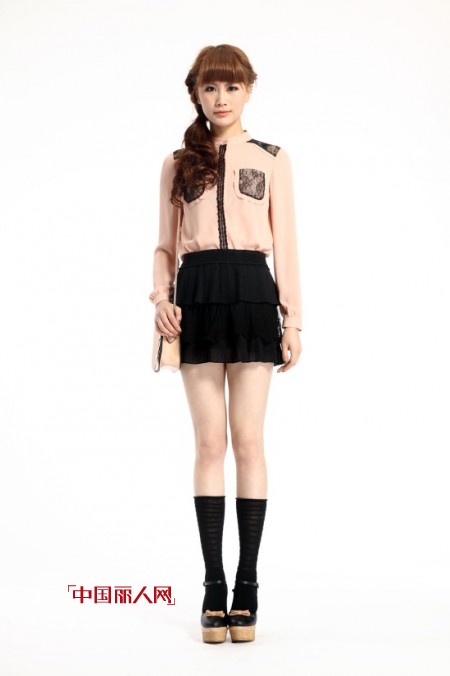 费依时尚女装 缔造仙女般的清新亮丽