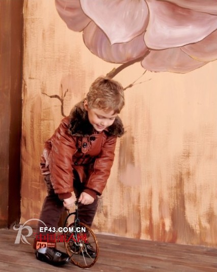 爱朵儿童装秋冬系列  让小孩徜徉在五彩缤纷长空下
