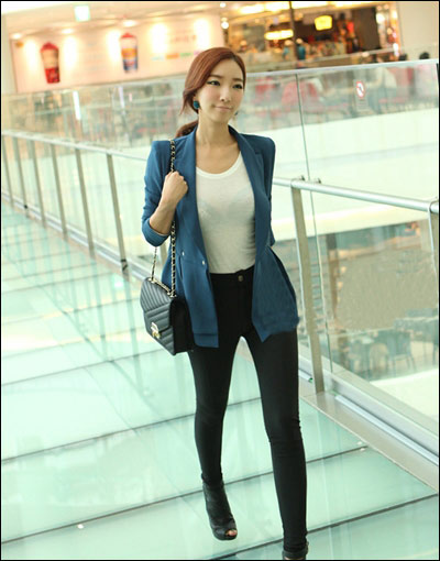 秋季上班族时尚搭配推荐
