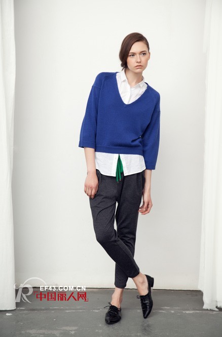 女性日记女装  从容踏实地行进在百年品牌的风雨路上