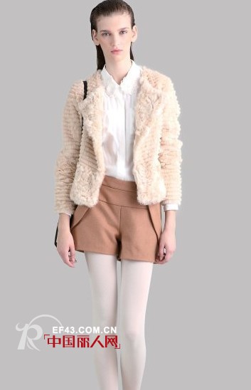 忙里偷闲搞定好身材 LILY帮你打造至IN名媛风