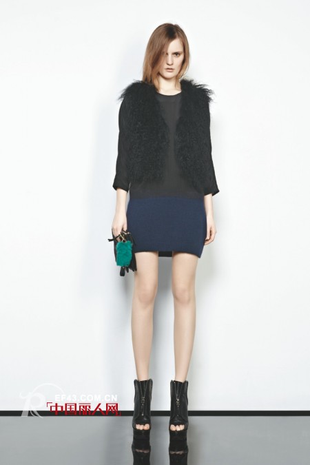 MO&Co.PARIS秋冬上新 变身摩登女郎人气王很Easy