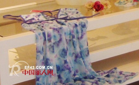 waflow水中花:内衣专卖店如何布置流水台